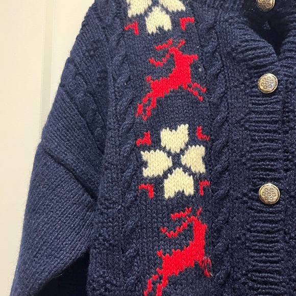 Vintage Eddie Bauer HandKnit 100% Wool Reindeer Snowflake Cardigan Navy L - Picture 2 of 7
